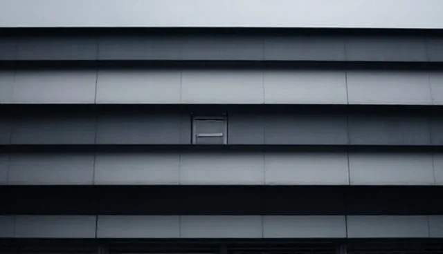老旧建筑改造中土建施工如何应对复杂适用条件